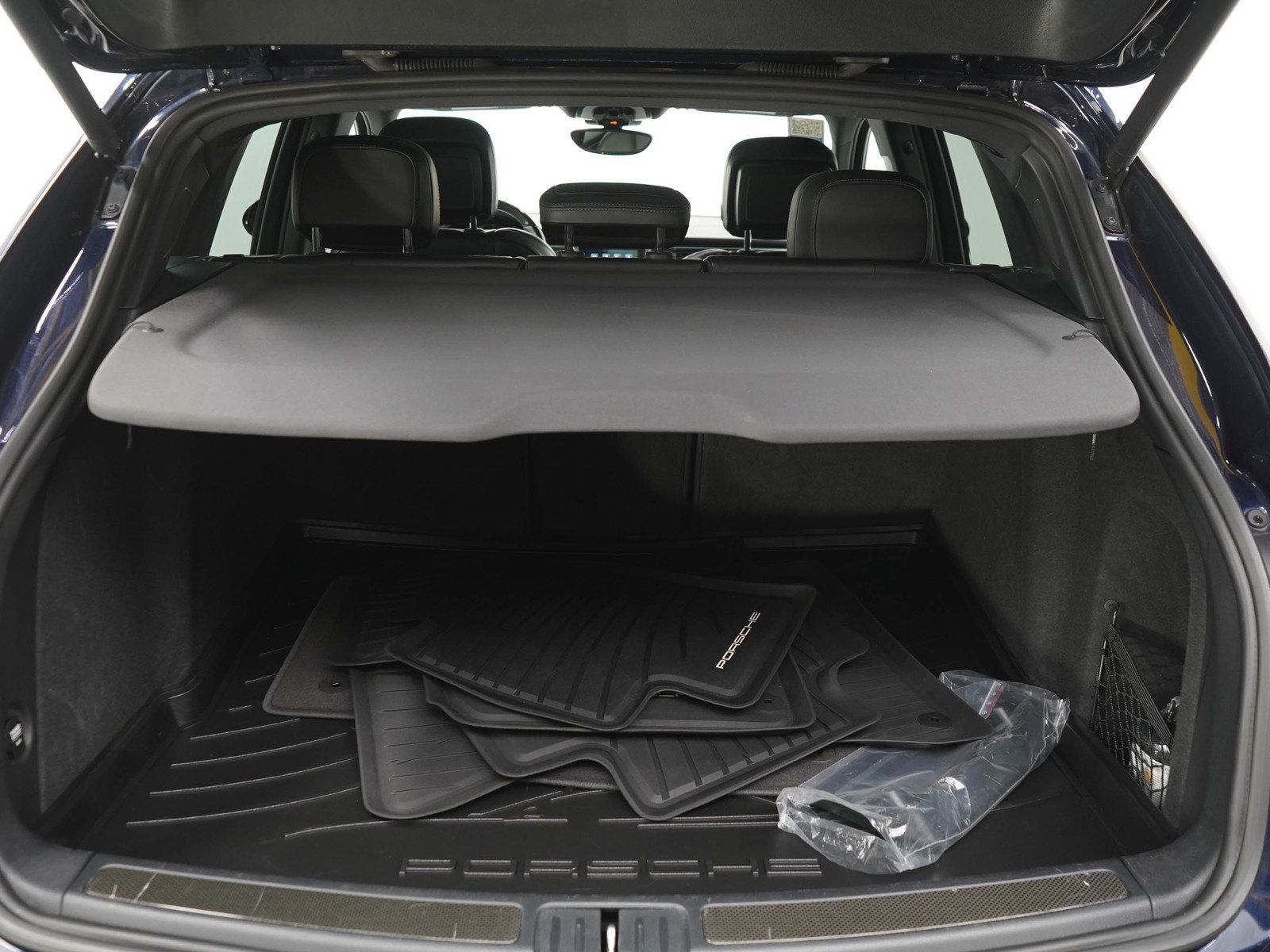 Used 2018 Porsche Macan S AWD/4WD image 13