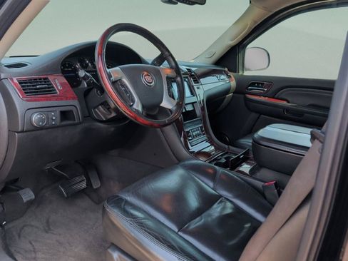 Used 2008 Cadillac Escalade EXT AWD/4WD image 45