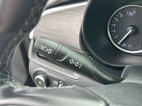 Used 2019 Buick Envision Premium AWD/4WD image 18