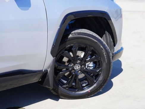 Certified 2023 Toyota RAV4 SE AWD/4WD image 9