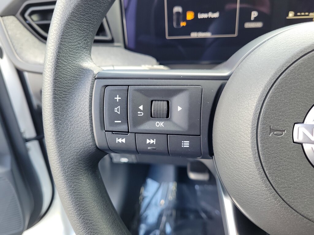 New 2027 Nissan Kicks S FWD image 21