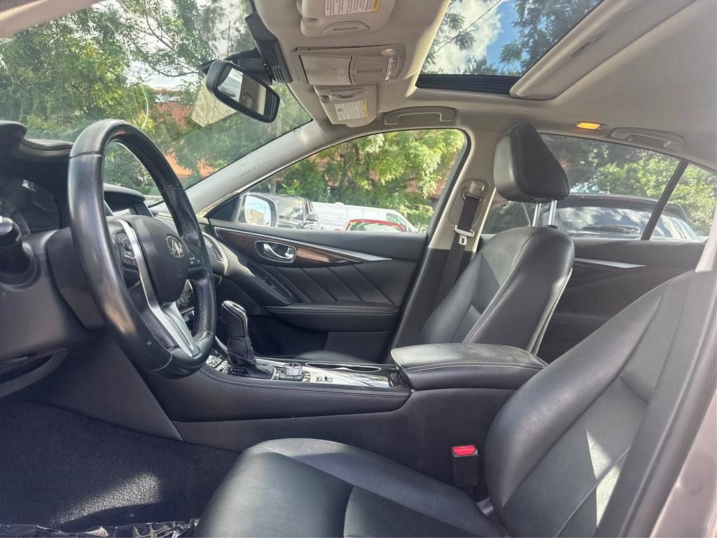 Used 2019 INFINITI Q50 Luxe RWD image 9