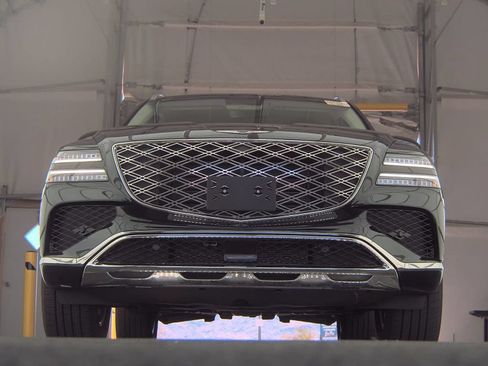 Used 2025 Genesis GV80 2.5T Standard AWD/4WD image 9