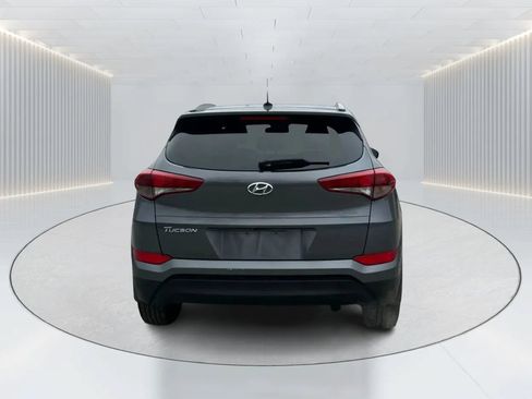 Used 2016 Hyundai Tucson SE w/ Option Group 02 FWD image 5