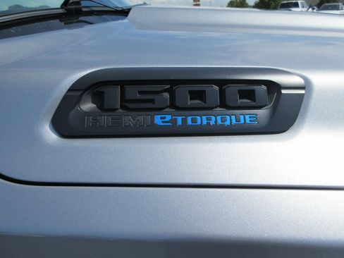 Used 2023 RAM 1500 Big Horn AWD/4WD image 10