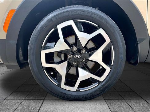 Used 2023 Hyundai Santa Cruz Limited AWD/4WD image 8