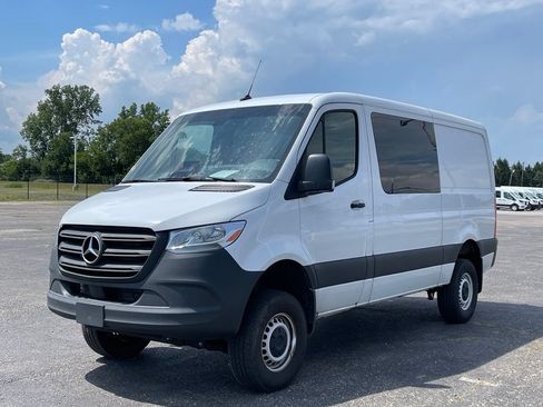 Used 2026 Mercedes-Benz Sprinter 2500 image 3