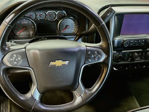 Used 2018 Chevrolet Silverado 1500 LT w/ All Star Edition AWD/4WD image 11