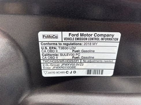 Used 2018 Ford Focus SE w/ SE Appearance Package image 29