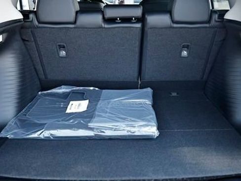 New 2026 Honda HR-V EX-L image 30