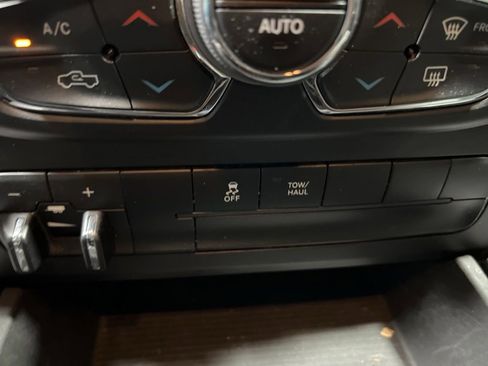 Used 2023 RAM 1500 Classic SLT w/ Trailer & Traction Group AWD/4WD image 30