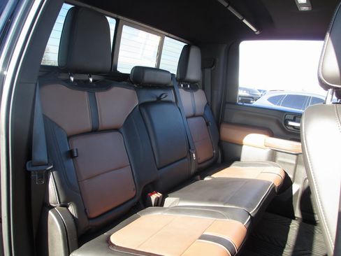 Used 2020 Chevrolet Silverado 3500 High Country w/ Z71 Off-Road Package image 24