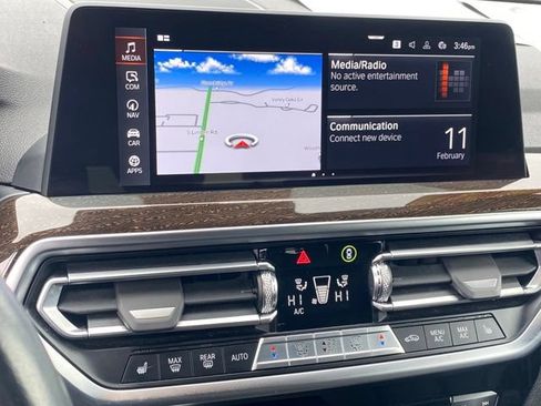 Used 2022 BMW X3 xDrive30i AWD/4WD image 11