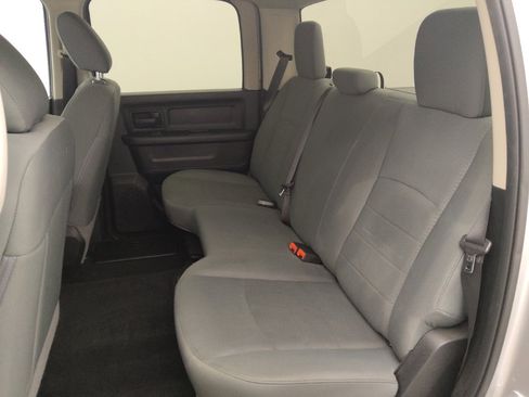 Used 2018 RAM 1500 Express image 18