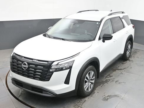 New 2026 Nissan Pathfinder SL FWD image 34