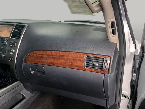 Used 2015 Nissan Armada SL RWD image 18