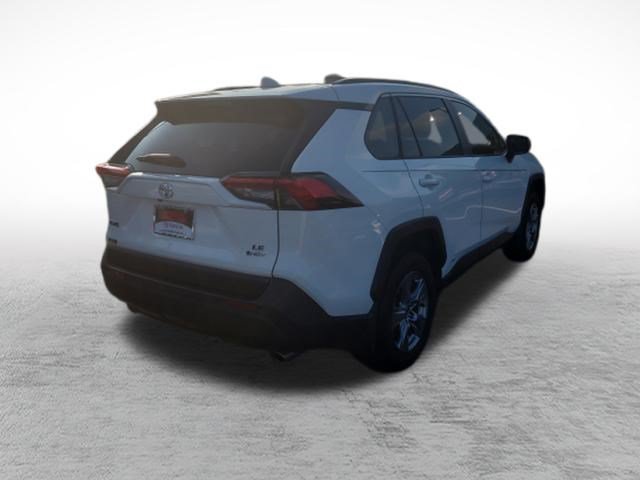 Certified 2025 Toyota RAV4 LE AWD/4WD image 7