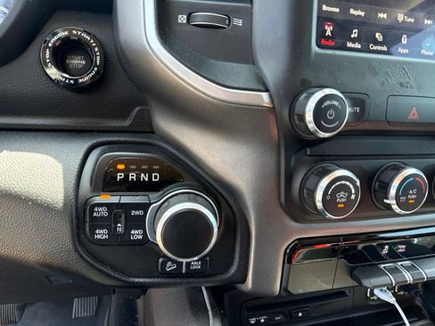 Used 2019 RAM 1500 Big Horn AWD/4WD image 23