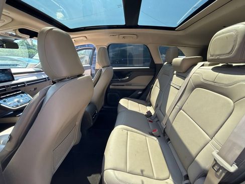 Used 2021 Lincoln Corsair FWD w/ Premium Package image 24