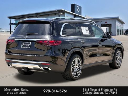 Certified 2025 Mercedes-Benz GLS 450 4MATIC image 10