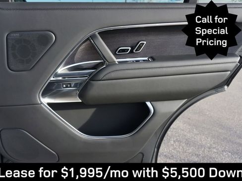 New 2025 Land Rover Range Rover Long Wheelbase SE image 25