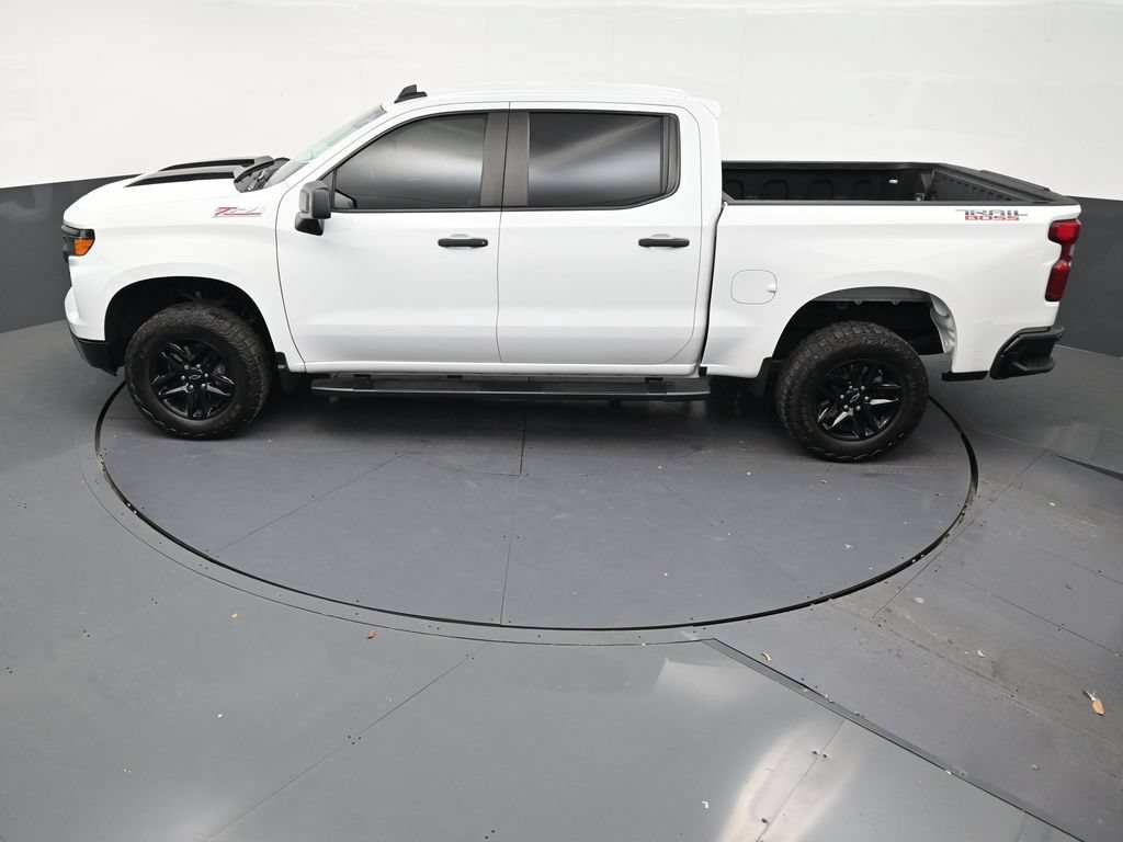 Used 2024 Chevrolet Silverado 1500 Custom Trail Boss AWD/4WD image 13