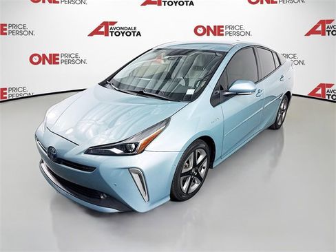 Certified 2022 Toyota Prius XLE image 3