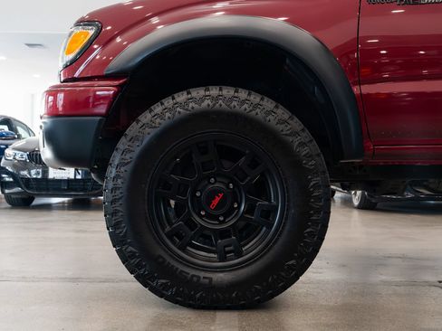 Used 2001 Toyota Tacoma 4x4 Xtracab V6 image 7