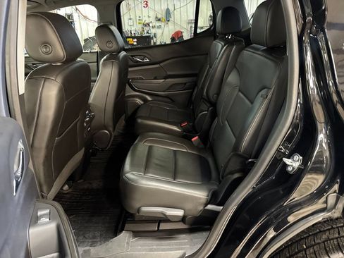 Used 2023 GMC Acadia SLT w/ Preferred Package AWD/4WD image 27