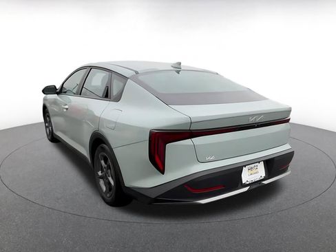 Used 2025 Kia K4 LXS image 11