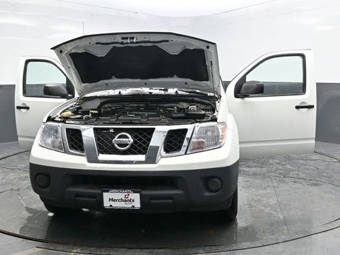Used 2019 Nissan Frontier S image 34