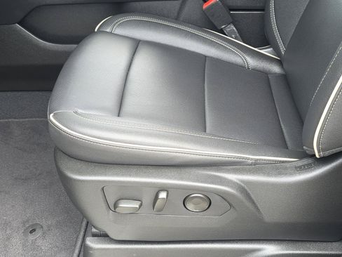 Used 2024 Chevrolet Tahoe Premier RWD image 17