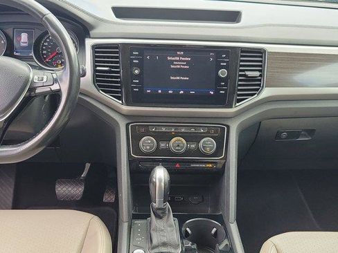 Used 2018 Volkswagen Atlas SEL FWD image 15