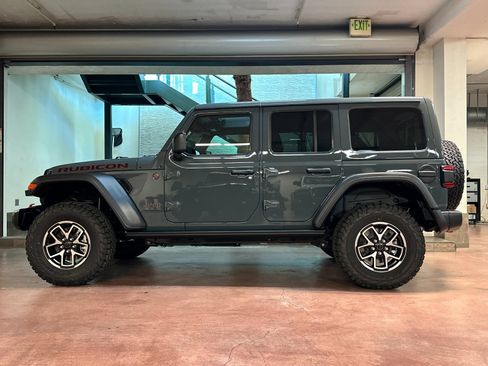 New 2025 Jeep Wrangler Unlimited Rubicon w/ Technology Group image 2