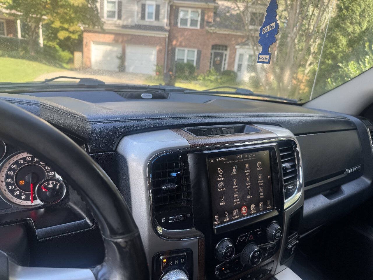 Used 2017 RAM 1500 Laramie w/ Convenience Group AWD/4WD image 38