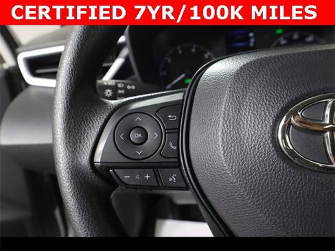 Used 2025 Toyota Corolla LE image 19