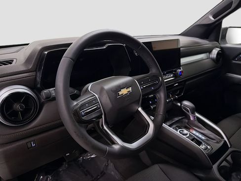Used 2024 Chevrolet Colorado LT w/ LT Convenience Package AWD/4WD image 7