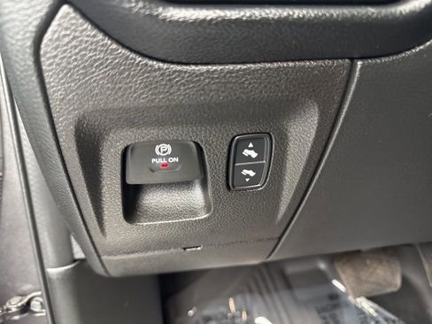 Used 2022 RAM 1500 Laramie w/ Sport Appearance Package image 32