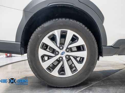 Used 2024 Subaru Outback Premium image 43