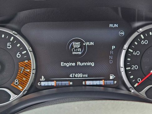 Used 2023 Jeep Renegade Trailhawk AWD/4WD image 32