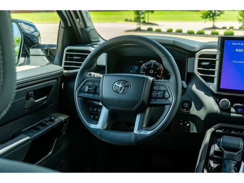 Used 2026 Toyota Tundra Limited AWD/4WD image 19
