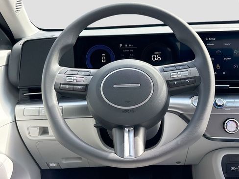 New 2026 Hyundai Kona SE image 11