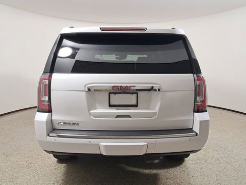 Used 2020 GMC Yukon Denali w/ Denali Premium Package image 6