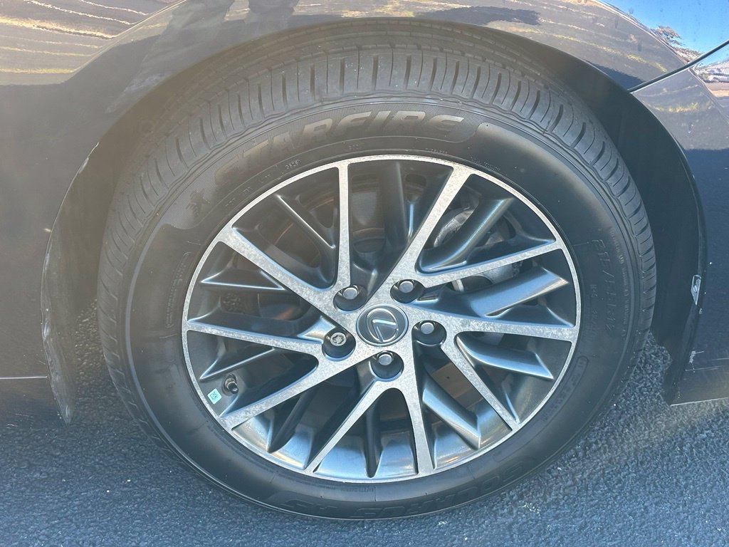 Used 2018 Lexus ES 350 w/ Luxury Package w/Wood Trim FWD image 34