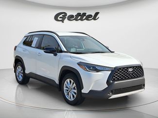 Certified 2025 Toyota Corolla Cross LE video 2