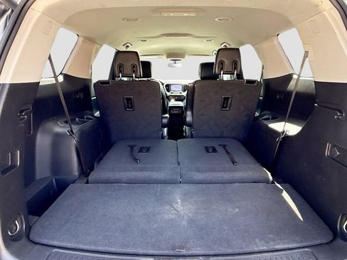 Used 2019 GMC Acadia SLT FWD image 29