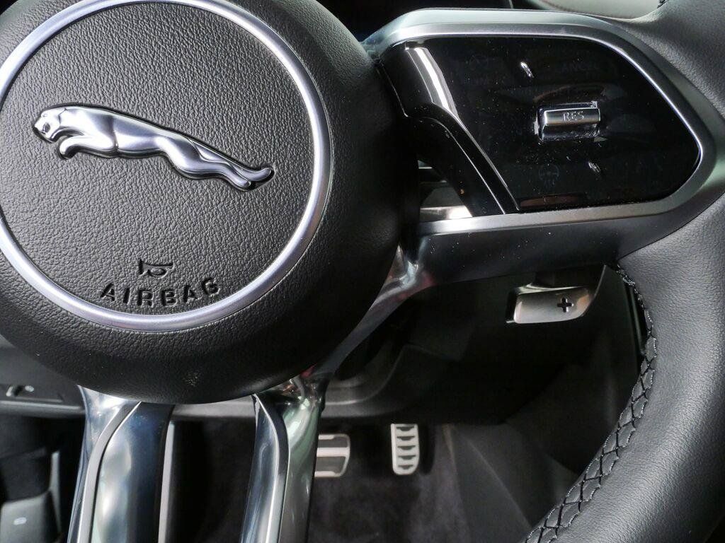 Used 2024 Jaguar E-PACE R-Dynamic SE AWD/4WD image 11