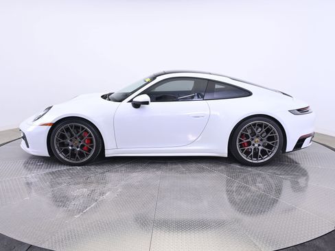 Used 2020 Porsche 911 Carrera S image 2