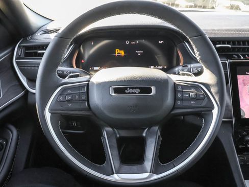 New 2025 Jeep Grand Cherokee L Limited image 28