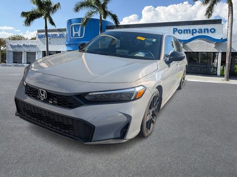 Used 2025 Honda Civic Sport image 4